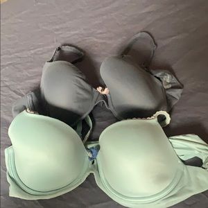 Bundle of bras 36 B 🤩BoGO buy one get one free